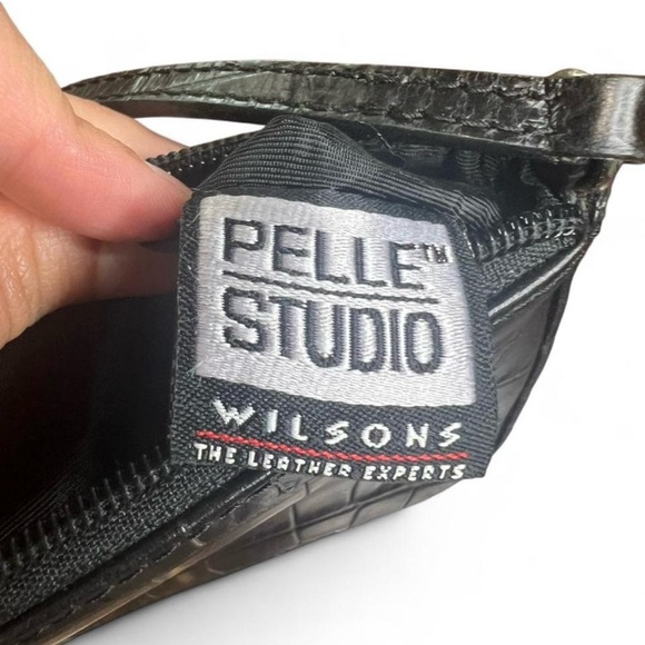 Vintage genuine Italian leather black baguette mini shoulder bag/purse. - Picture 8 of 8